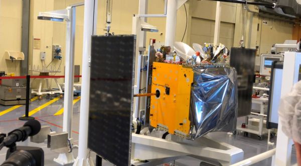 ONEWEB SCALES BACK BASELINE CONSTELLATION BY 300 SATELLITES
