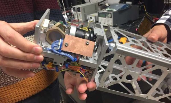 LASER-POINTING SYSTEM COULD HELP TINY SATELLITES TRANSMIT DATA TO EARTH