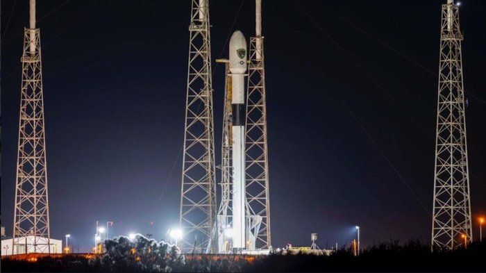 SPACEX AND BLUE ORIGIN SCRUB ROCKET LAUNCHES, DASHING HOPES OF A 4-LAUNCH DAY