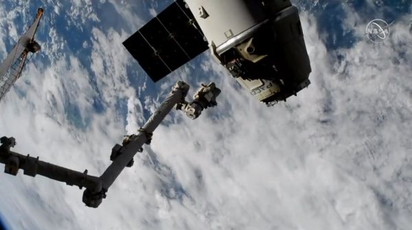 DRAGON CARGO SPACECRAFT UNDOCKED FROM ISS, RETURNS TO EARTH