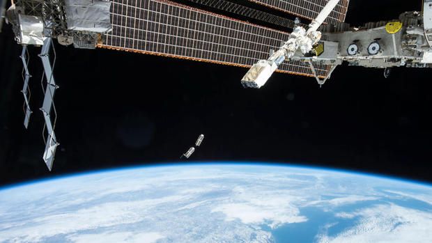 CAN COMMERCIAL SATELLITES BE USED FOR ESPIONAGE?