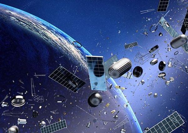 RUSSIA REVEALS DETAILS ABOUT ITS FIRST 'PREDATOR' SATELLITE