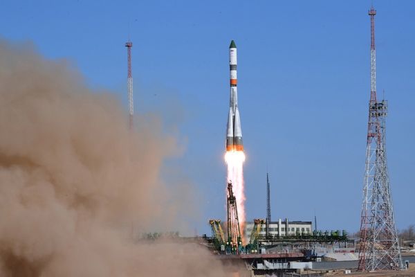 PROGRESS CARGO FREIGHTER DOCKS WITH SPACE STATION AFTER FAST-TRACK RENDEZVOUS