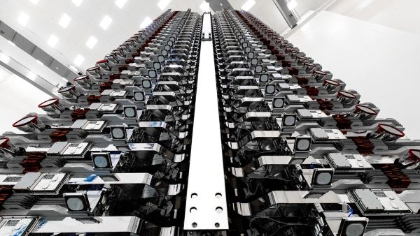 MOST OF SPACEX'S STARLINK INTERNET SATELLITES ARE ALREADY ON TRACK