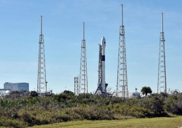 ISRAELI SATELLITE 'AMOS-17' TO BE LAUNCHED INTO SPACE NEXT WEEK FROM FLORIDA