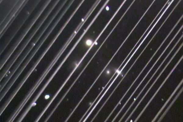 NASA WANTS YOU TO PHOTOGRAPH STARLINK SATELLITES WITH YOUR SMARTPHONE