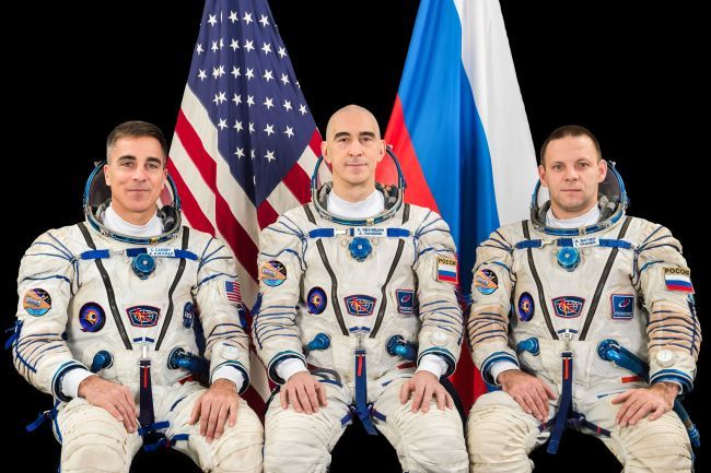 WITH CORONAVIRUS SPREADING, NASA MAY TWEAK ASTRONAUT PRELAUNCH QUARANTINE PLANS