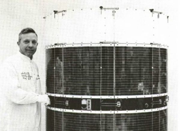 AMATEUR RADIO SLEUTH REDISCOVERS A COLD WAR-ERA 'ZOMBIE SATELLITE'