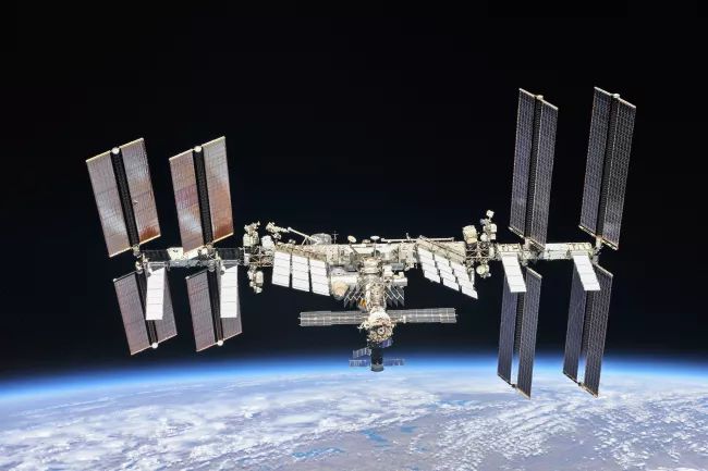 NASA INVESTIGATING SMALL AIR LEAK ON INTERNATIONAL SPACE STATION