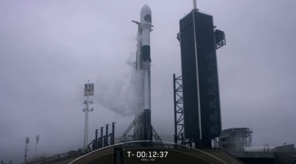 SPACEX ABORTS US SPY SATELLITE LAUNCH DUE TO ROCKET BOOSTER PRESSURE ISSUE