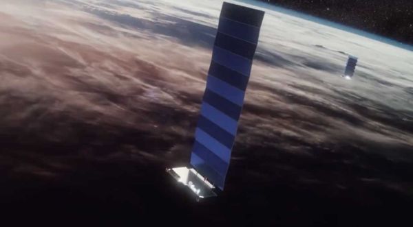 SpaceX gains FCC permission for polar Starlink satellite launch