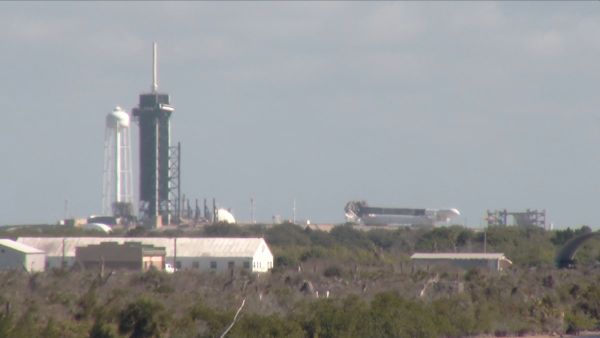 FALCON 9 ROCKET ARRIVES ON PAD 39A FOR SUNRISE STARLINK LAUNCH THIS WEEKEND