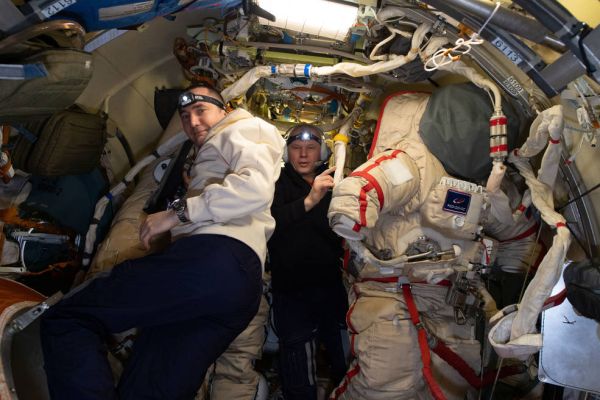 NASA SCHEDULES LIVE COVERAGE OF RUSSIAN SPACEWALK