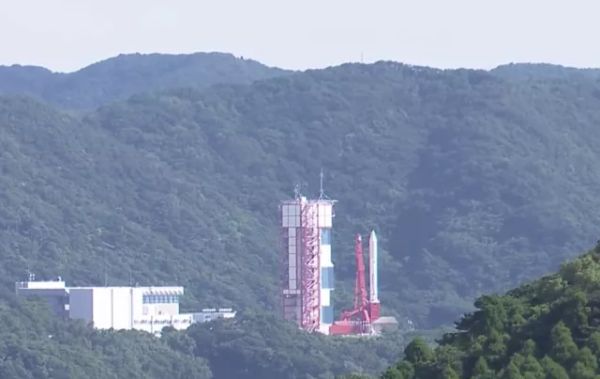 Launch of 9 Japanese satellites scrubbed due to strong winds