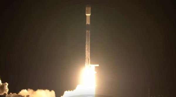 FALCON 9 SETS REUSE MILESTONE WITH STARLINK LAUNCH