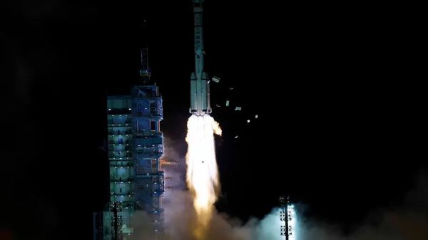 CHINESE SATELLITE OBSERVED GRAPPLING AND PULLING ANOTHER SATELLITE OUT OF ITS ORBIT
