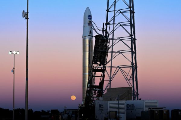 ASTRA SCRUBS CAPE CANAVERAL DEBUT WITH ELANA 41 DUE TO RANGE ASSET ISSUE