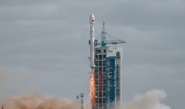 CHINA LAUNCHES MILITARY SPY SATELLITE