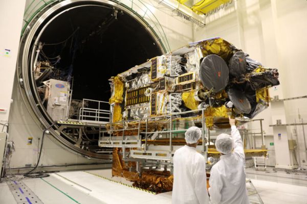 INMARSAT’S SECOND I-6 SATELLITE ENTERS THERMAL VACUUM TESTING