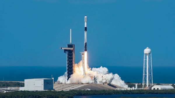 UK'S INMARSAT CHIEF WARNS OF POTENTIALLY HAZARDOUS SATELLITE BOOM