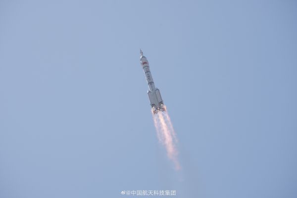 CHINESE CREW ARRIVES AT SPACE STATION FOR SIX-MONTH CONSTRUCTION MISSION