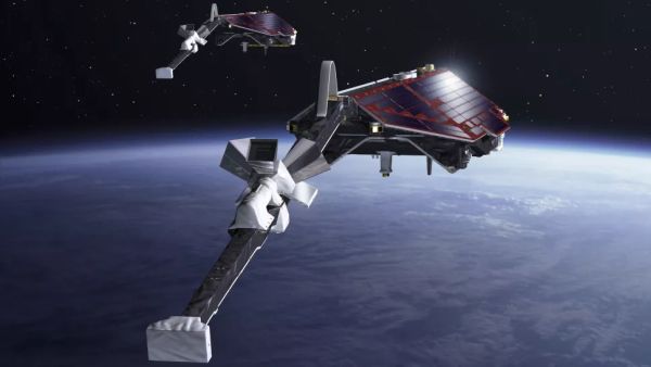 WILD SOLAR WEATHER IS CAUSING SATELLITES TO PLUMMET FROM ORBIT. IT'S ONLY GOING TO GET WORSE.
