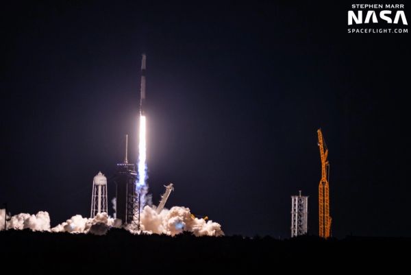 SPACEX AND NASA LAUNCH CRS-25 MISSION TO THE ISS