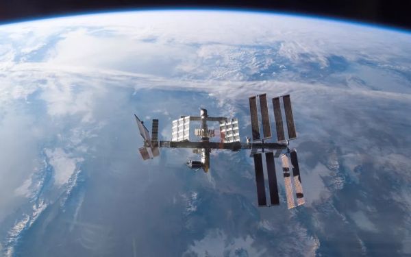 New Russian space chief clarifies comments about International Space Station departure