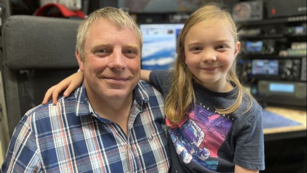 INTERNATIONAL SPACE STATION: GIRL, 8, CHATS TO ASTRONAUT ON AMATEUR RADIO