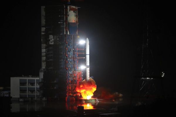 CHANG ZHENG 2D LAUNCHES YAOGAN-35-04 FROM XICHANG