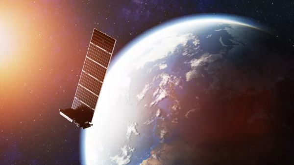 RUSSIA SAYS PRIVATE SATELLITES COULD BECOME 'LEGITIMATE TARGET' DURING WARTIME
