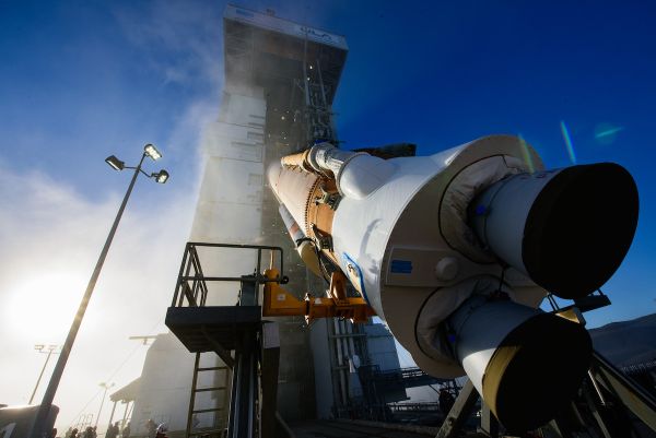 FINAL ATLAS 5 LAUNCH FROM CALIFORNIA DELAYED FOR BATTERY REPLACEMENT