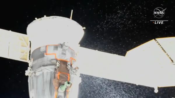 NASA CONSIDERS SPACEX AS EMERGENCY RETURN OPTION FOR ISS CREW