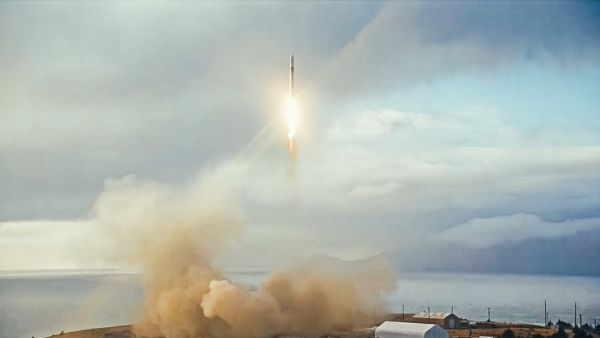 FIRST LAUNCH BY ABL SPACE SYSTEMS FAILS SHORTLY AFTER LIFTOFF