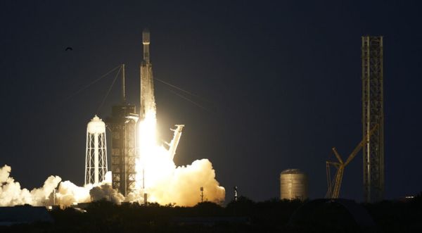 SpaceX launches U.S. Space Force’s first mission of 2023 on Falcon Heavy