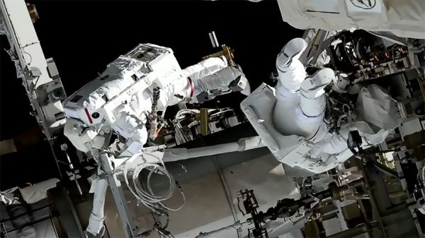 ASTRONAUTS COMPLETE SPACEWALK TO PREP FOR NEW ISS SOLAR ARRAYS 