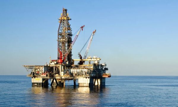 SPACEX DROPS PLANS TO CONVERT OIL RIGS INTO LAUNCH PLATFORMS 