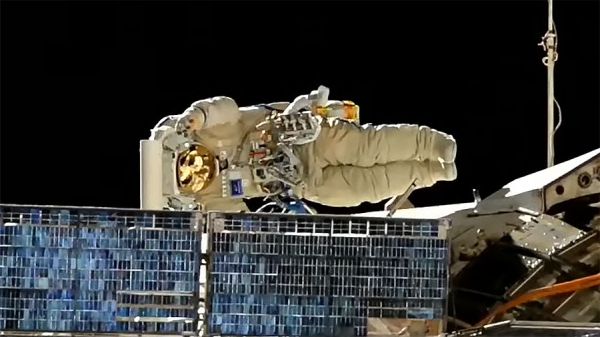 COSMONAUTS FINISH SPACEWALK AFTER REPLACING STATION HARDWARE