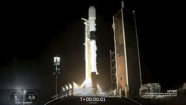 SPACEX LAUNCHES STARLINK SATELLITES ON RECORD-BREAKING 62ND MISSION OF THE YEAR