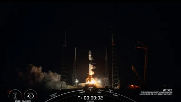 SPACEX LAUNCHES 22 STARLINK SATELLITES AFTER 1-DAY DELAY 