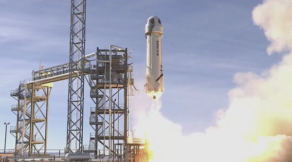 COMMERCIAL SPACE COMPANIES SAY CUT RED TAPE OR U.S. WILL LOSE ITS LEAD IN SPACEFLIGHT