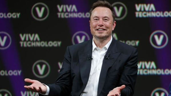 MUSK’S SPACEX REPORTEDLY INKS DEAL WITH EU TO LAUNCH SATELLITES