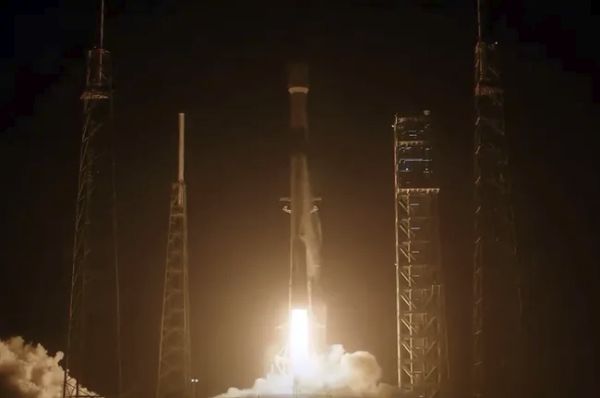 SPACEX FALCON 9 ROCKET LAUNCHES ON RECORD-BREAKING 18TH MISSION