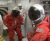ENDEAVOUR CREW BOARDS THE SPACECRAFT FOR REHEARSAL