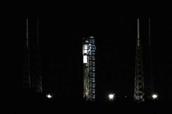 SPACEX SENDS 23 STARLINK SATELLITES TO ORBIT ON 90TH FALCON LAUNCH OF 2023