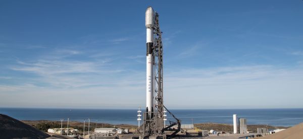 SPACEX DELAYS FIRST STARLINK SATELLITES WITH DIRECT-TO-CELL CAPABILITY