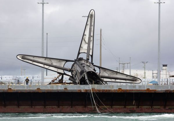 HISTORIC SPACEX FALCON 9 BOOSTER TOPPLES OVER AND IS LOST AT SEA