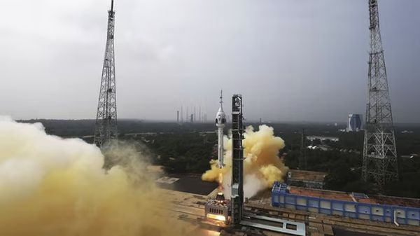 ISRO TO WELCOME 2024 WITH INDIA’S FIRST X-RAY POLARIMETER SATELLITE LAUNCH ON JAN 1