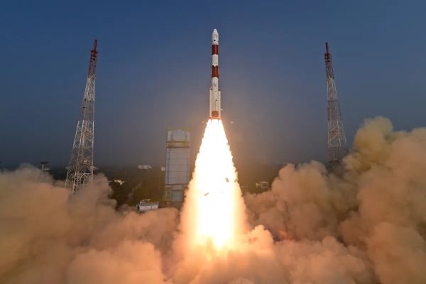INDIA LAUNCHES X-RAY ASTRONOMY SATELLITE