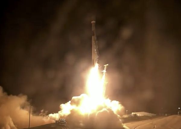SPACEX’S FIRST FALCON 9 LAUNCH OF 2024 FEATURES FIRST 6 DIRECT-TO-CELL STARLINK SATELLITES